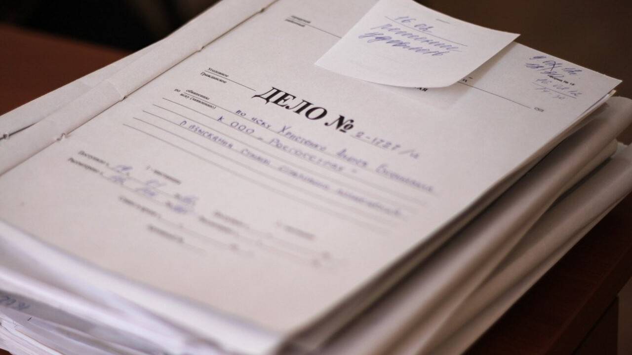 Жительница Сочи признала вину в продаже самодельного алкоголя, от которого погибли люди